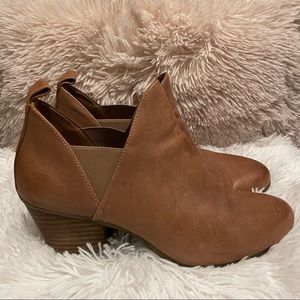 Aerosoles Leather Ankle Booties